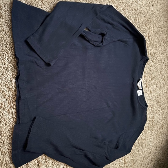 Top - Picture 1 of 2